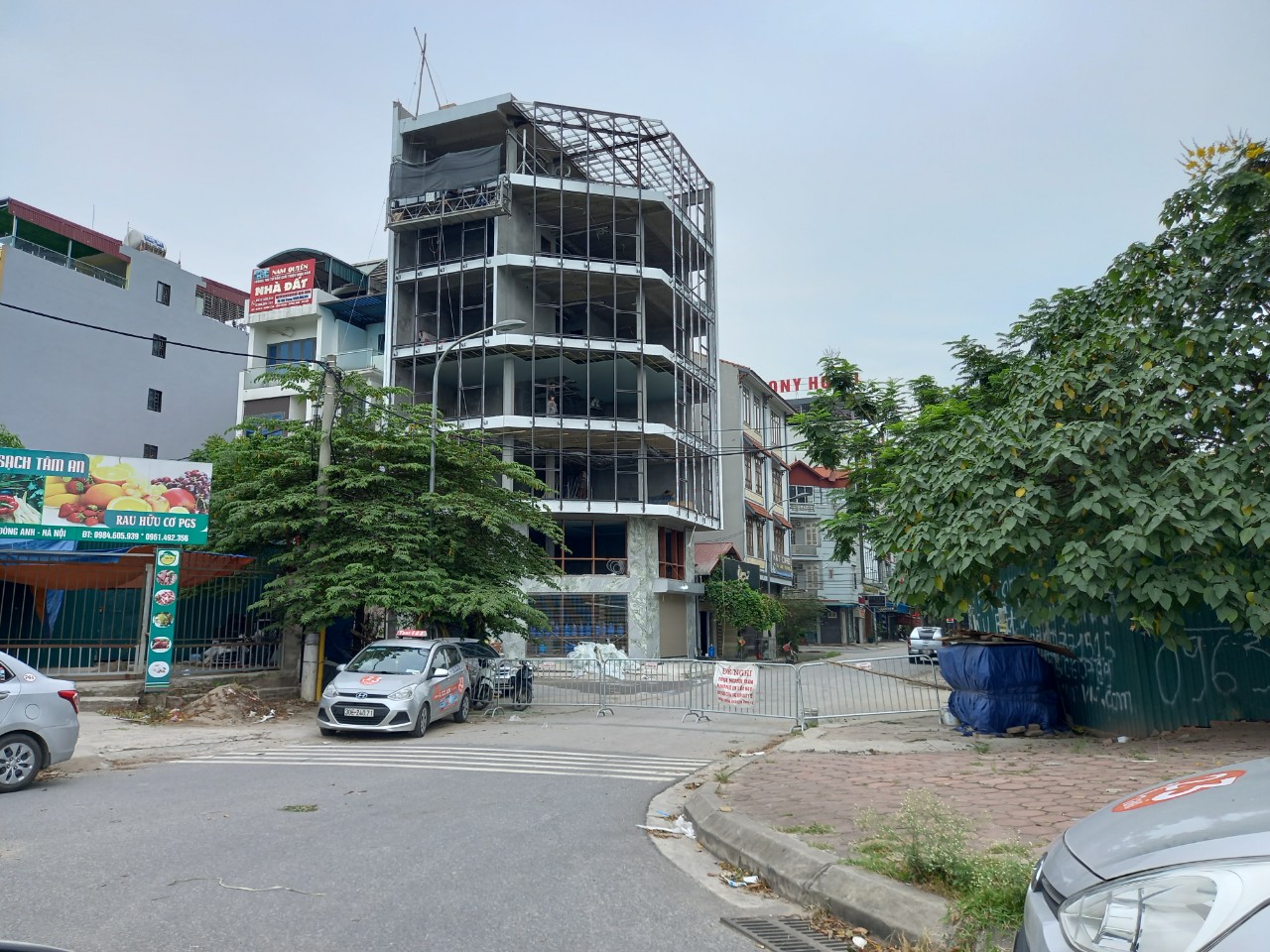 Xã Vĩnh Ngọc (Huyện Đông Anh): Buông lỏng quản lý để các công trình ''khủng'' vi phạm TTXD, phá vỡ quy hoạch